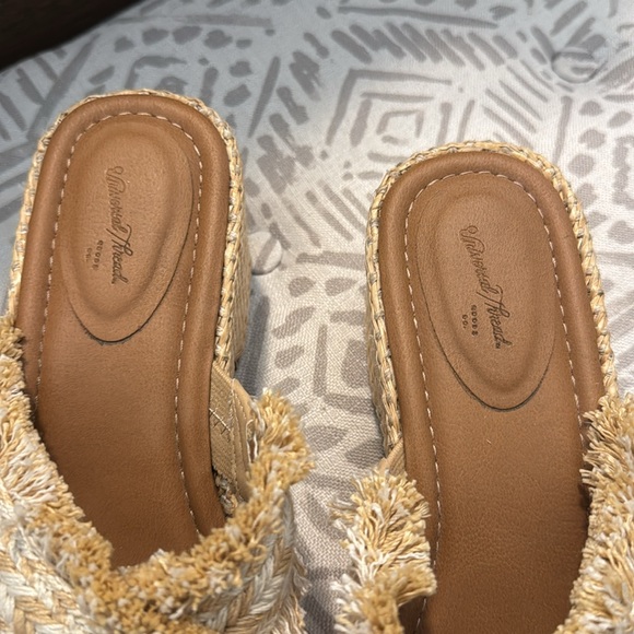 Universal thread sandals - Picture 3 of 6